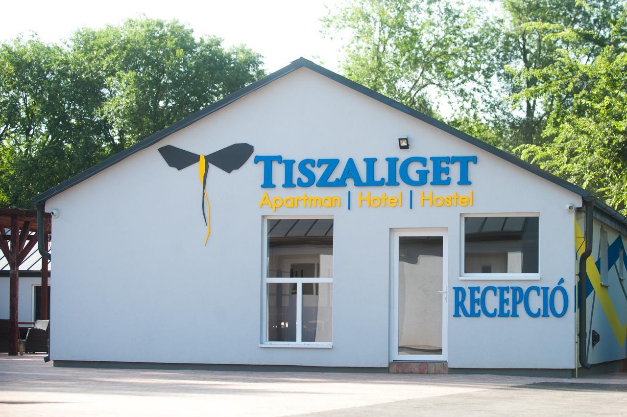 Tiszaliget Apartman Es Szallo ソルノク エクステリア 写真